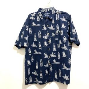 West Marine Men’s Button Down Blue Short Sleeve Shirt with Power Boat
